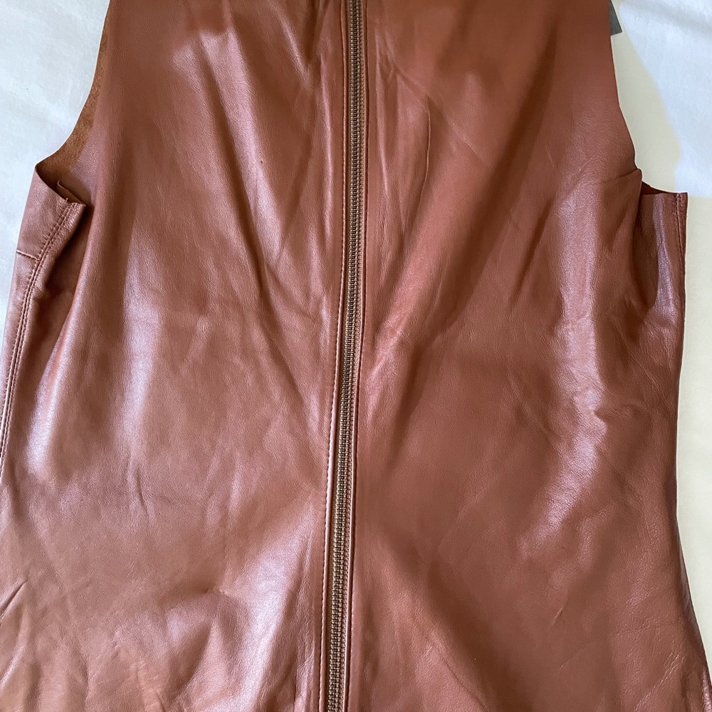 NWT cognac brown leather top. Size small - Picture 4 of 5